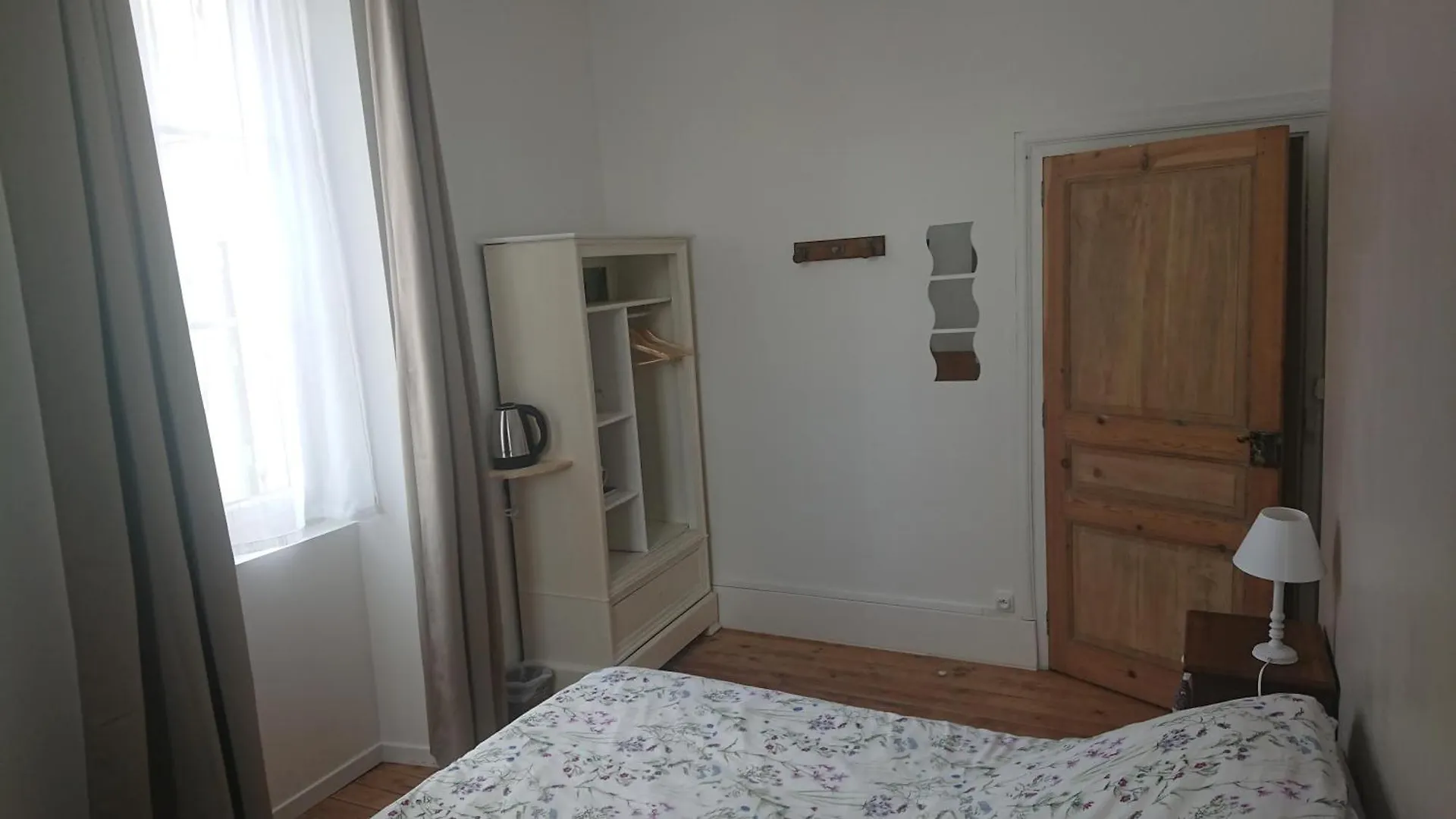 Agreable Chambre, Salle De Bain Privative, La Placotte Saint-Clar